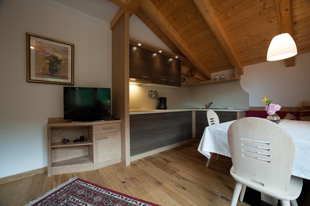 Luech Da Mirio Apartman La Valle Szoba fotó